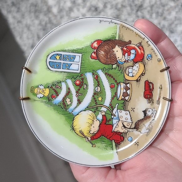 5 VINTAGE JOAN WALSH ANGLUND DECORATIVE PLATES. EBELING & REUSS, W GERMANY 1966 - Picture 8 of 8